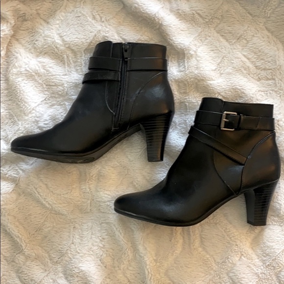 Life Stride High Heel Black Ankle Boots - Picture 3 of 7